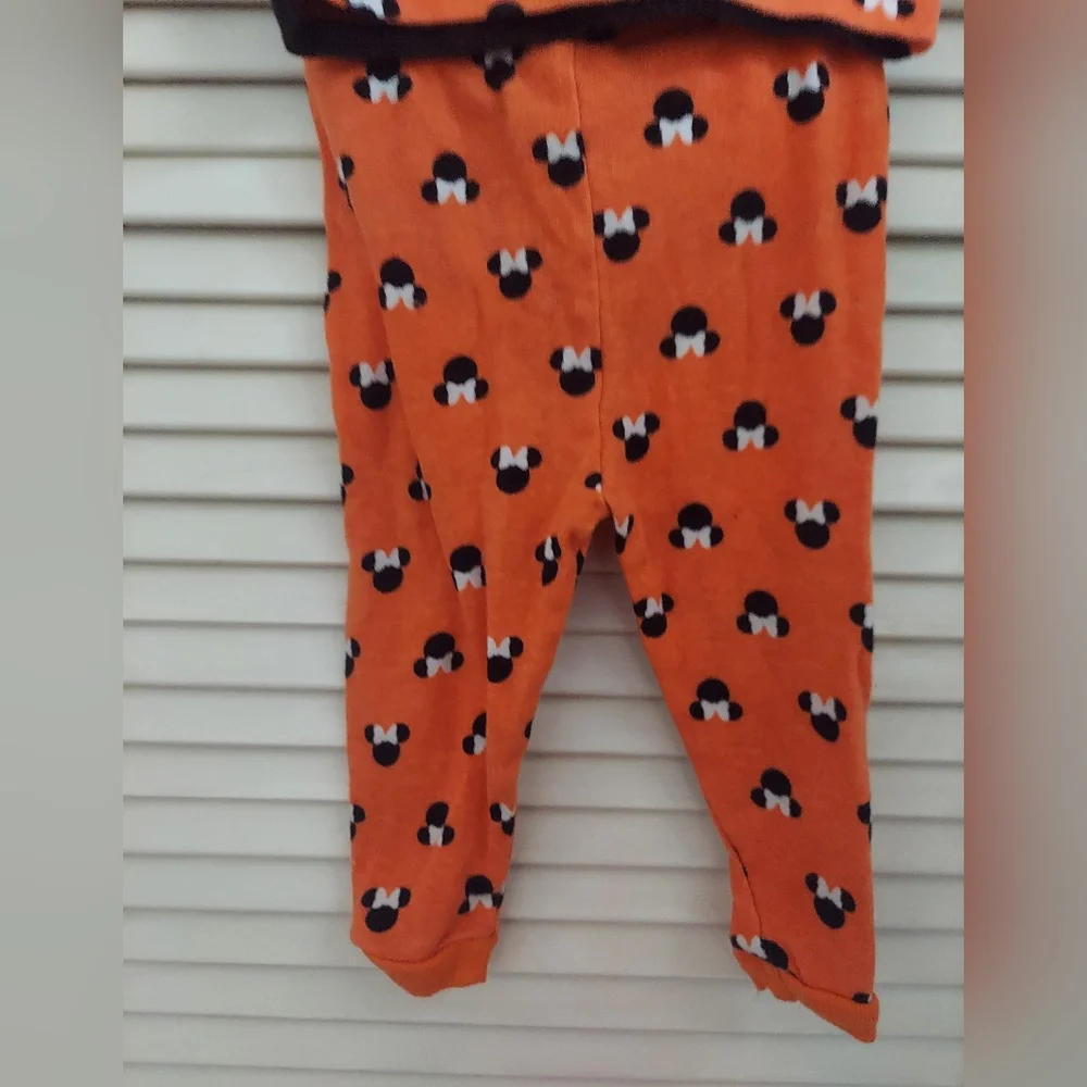 ⭐️ 5/$30 Minnie Mouse Halloween pajamas, 18 months
